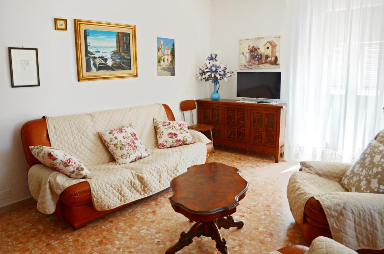 La Piazza - Appartamento Vacanze Piana Battolla 外观 照片